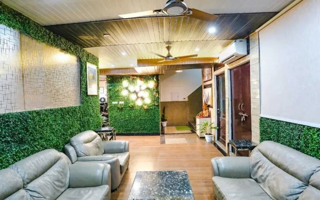 Hotel Infinity Near Delhi Airport