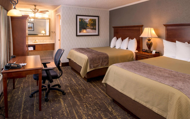 Best Western Plus Black Oak