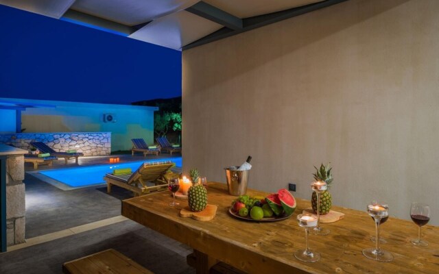 Natura Verde Villas 3 Bedroom Villa Kentia With Private Pool