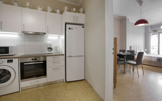 Leonidas Loft in the Heart of Athens by GHH