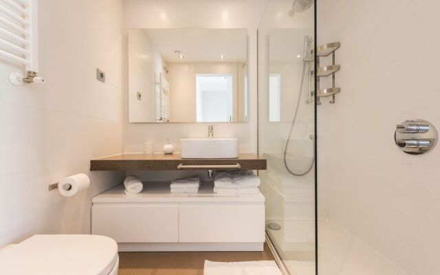 Torre de Madrid Plaza - MADFlats Collection