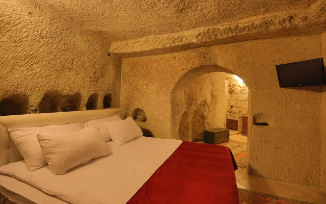 Grand Cave Suites