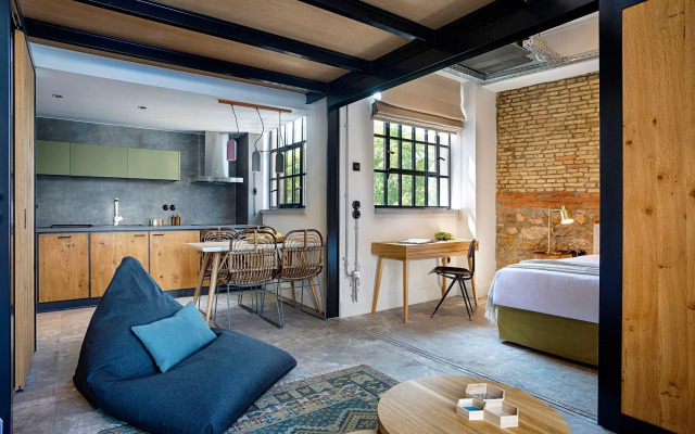 The Foundry Suites
