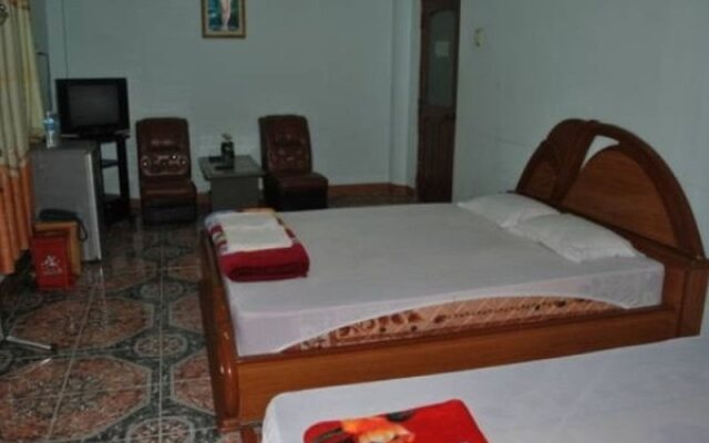 Phong Lan Hotel