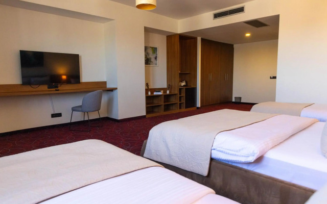 Hotel Sirius