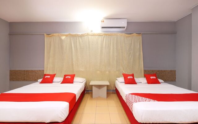 Hotel 22 by OYO Rooms