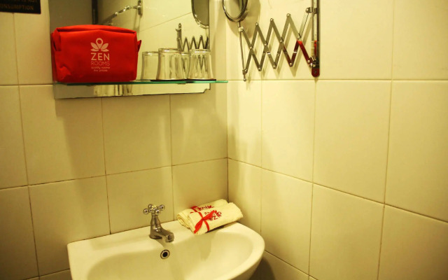 ZEN Rooms Sukajadi Sindang Sirna