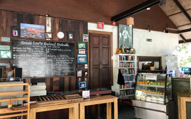 Cookies Salad Resort