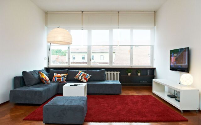 Central Downtown Apartments by Irundo