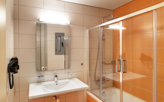 Phidias Piraeus Hotel