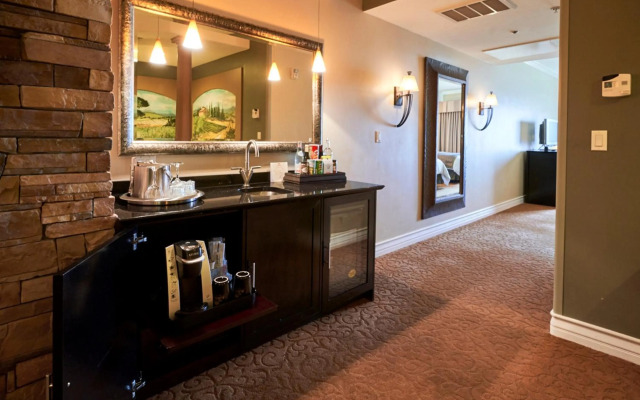 Bellasera Hotel & Suites Paso Robles, Tapestry by Hilton