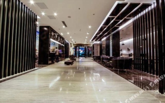 The Olive Tree Holiday Hotel (Beijing Happy Valley Store)