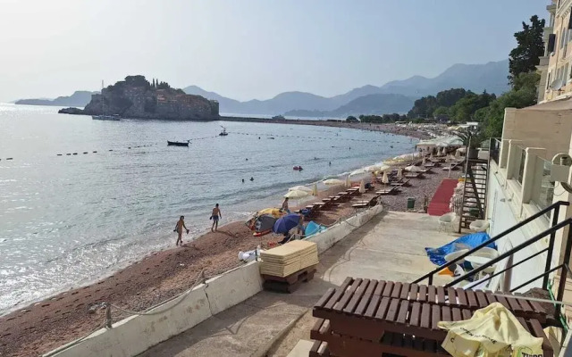 Beach Apartments Montesan