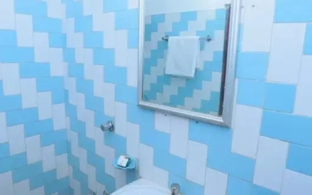 Hotel Rvee's Regency by OYO Rooms