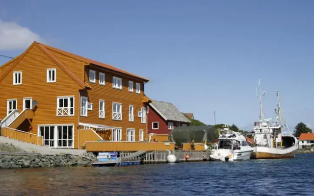 Røvær Kulturhotell AS