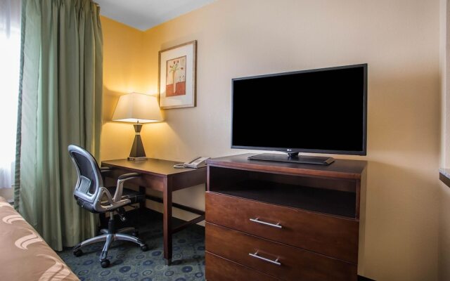 Days Inn - Bloomington