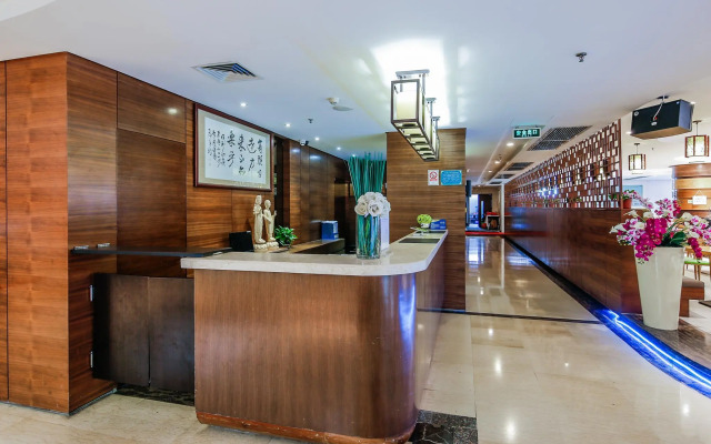 Poly Hotel