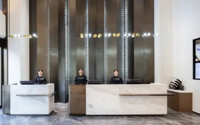 Atour Hotel Changsha media group window of the world