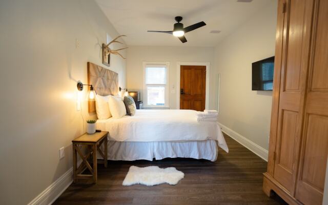 The Curtis Park Club