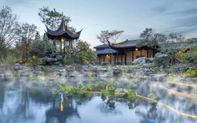 Wuyi Mountain Yueju Holiday Villa
