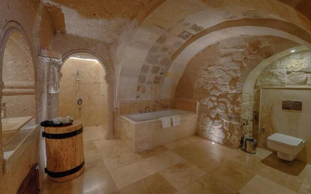 Taru Cave Suites