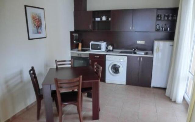 Crown Fort Noks Sea View Apartments