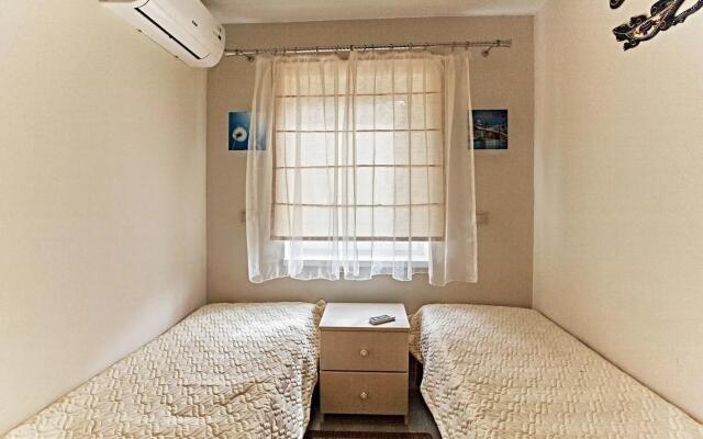 Апартаменты на Тенистой 3