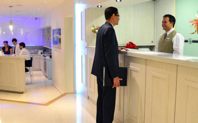 Le Parc Hotel & Suites