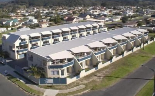Marine Reserved Holiday Apartments