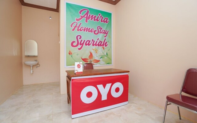 Amira Homestay Syariah by OYO Rooms