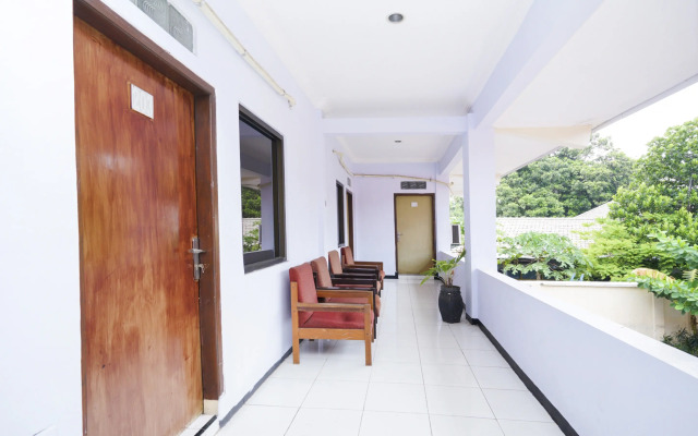 OYO 2003 Female Guest House