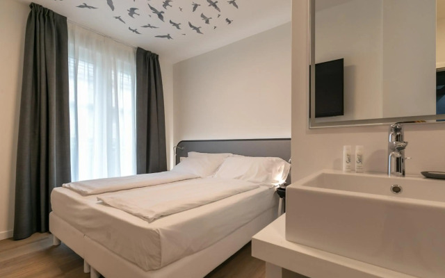 Hi Hotels Torbole Pool & Spa