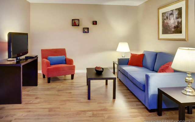 Travelodge by Wyndham Sudbury