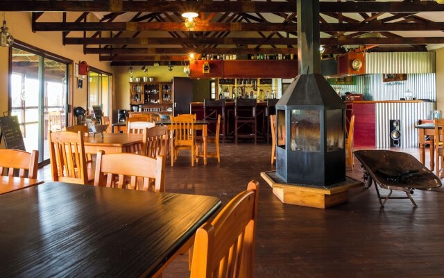 Riverman Cabin Country Lodge