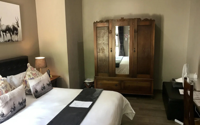 Aerotropolis Guest Lodge