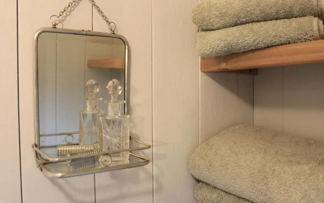 The Parlour, for Alton Towers & the Peak District