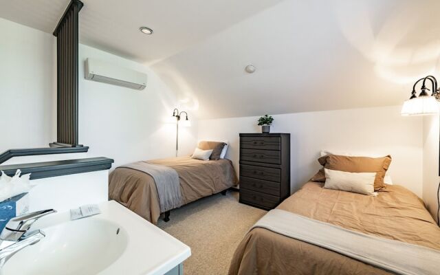 Pay Day Condominiums