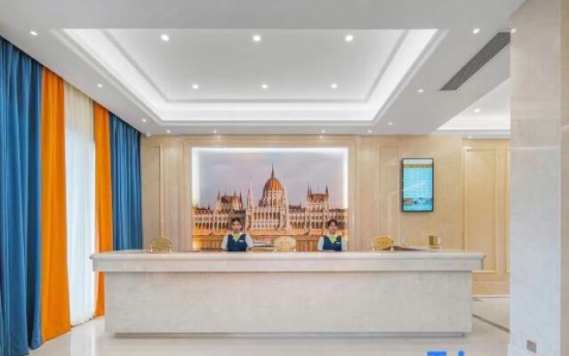 Vienna 3 Best Hotel (Huizhou Jichang Maan)