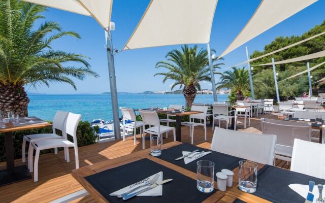 S2-spacious Studio With the sea View & use of Pool