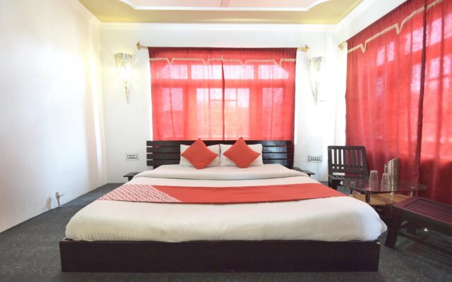 OYO 4692 KS Palace Srinagar
