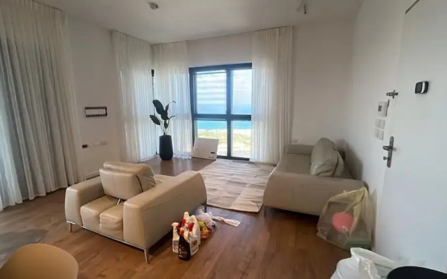 Stylish 3BR Family Retreat