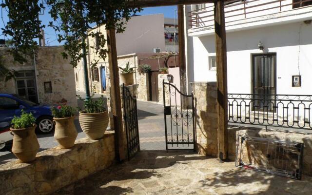 Traditional Studio Artemis in Chersonissos