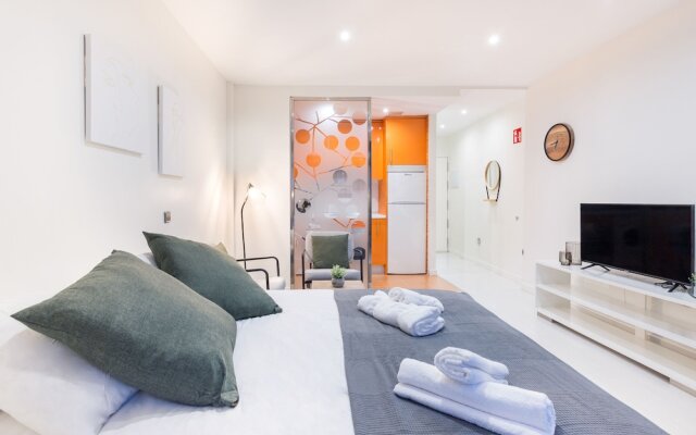 Отель limehome Madrid Calle de la Paloma