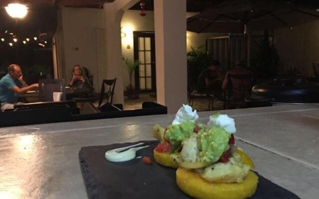 Perla Real Inn