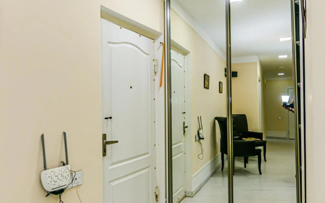 Targovu 4 Room Lux Apartment