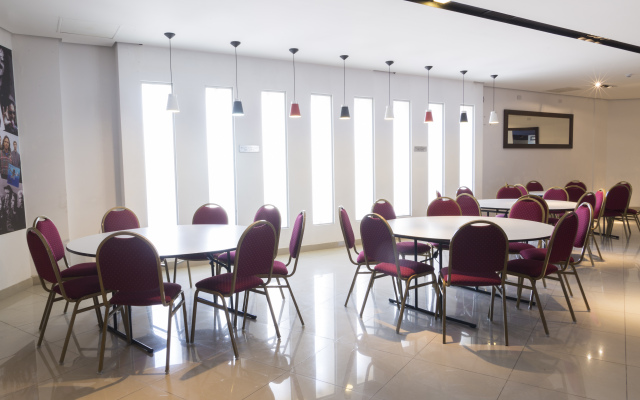 Amérian Carlos Paz Apart & Suites