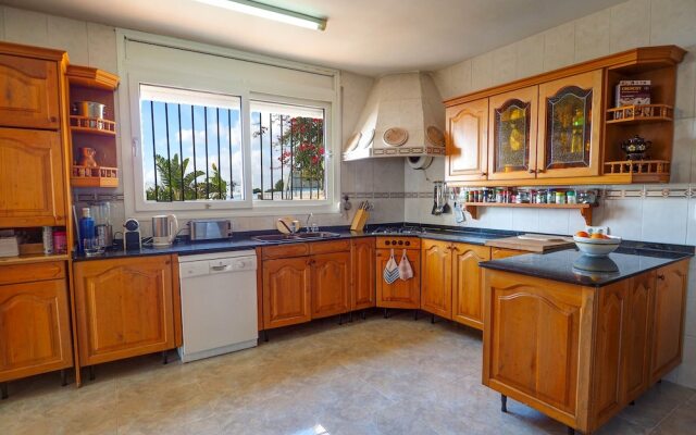 Property with amazing sea view and pool