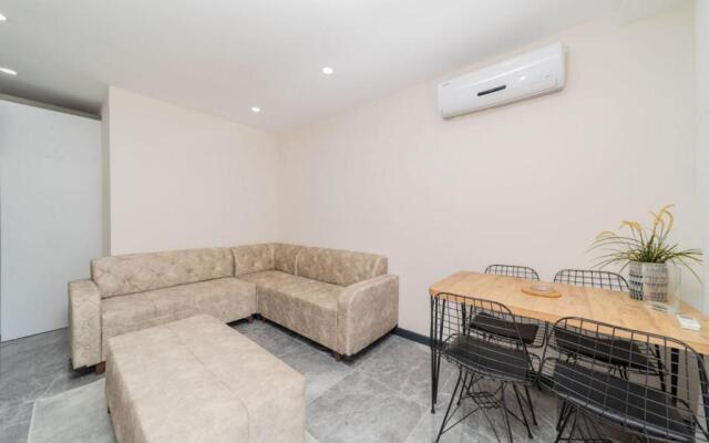 Mesmerizing Flat Close to Konyaalti