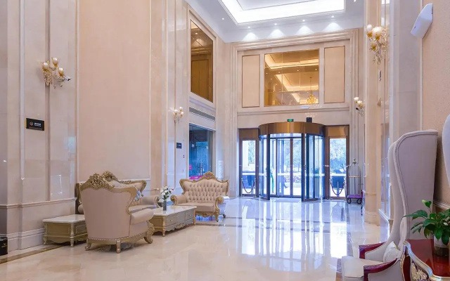 Vienna International Hotel (Jingzhou Wuyue Plaza Xintiandi)