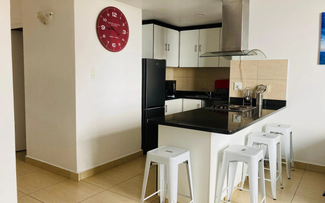 605 Tenbury Beach Apartment